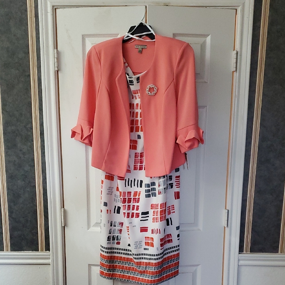 Women's Pink and White Patterned Skirt